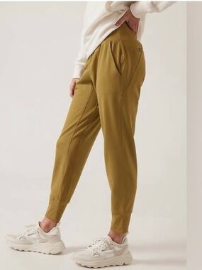 Athleta High Waisted Venice Jogger Tapestry
Gold 597888 Fall 2022 Size L